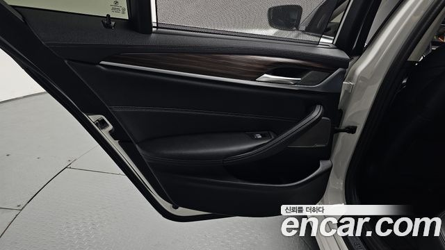 BMW 5 Series (G30) 530i Luxury 2023 — фото 25