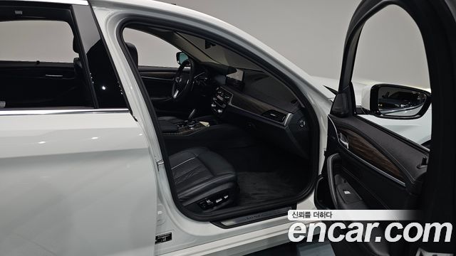 BMW 5 Series (G30) 530i Luxury 2023 — фото 26