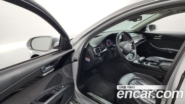 Audi A8 3.0 TDI Quattro D4 2013 — фото 10