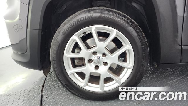 Jeep Renegade 2.4 Limited 2020 — фото 5