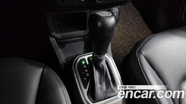 Jeep Renegade 2.4 Limited 2020 — фото 9