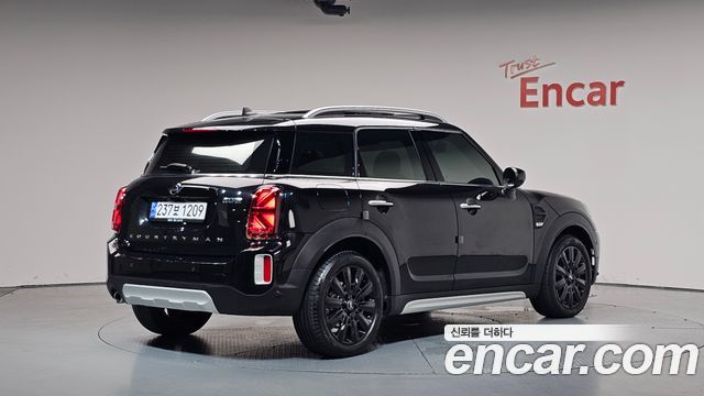 MINI Cooper Countryman Classic 2nd 2024 — фото 2
