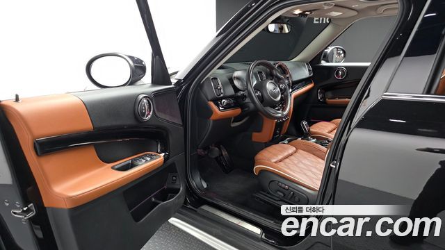 MINI Cooper SD Countryman ALL4 2nd 2021 — фото 10