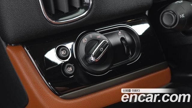 MINI Cooper SD Countryman ALL4 2nd 2021 — фото 19