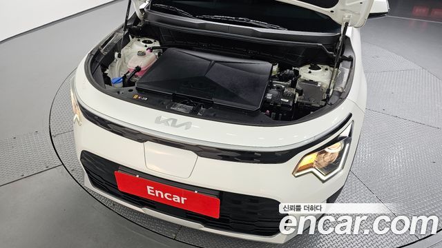 Kia Niro EV Air 2023 — фото 6