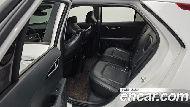 Kia Niro EV Air 2023 — фото 12