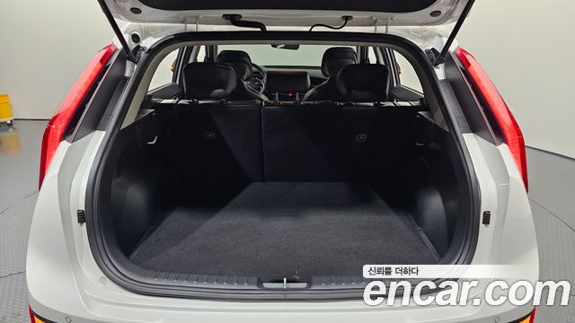 Kia Niro EV Air 2023 — фото 16