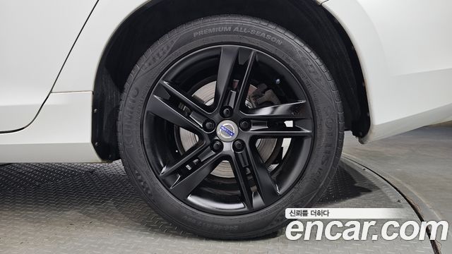 Volvo S60 D4 2nd 2014 — фото 21