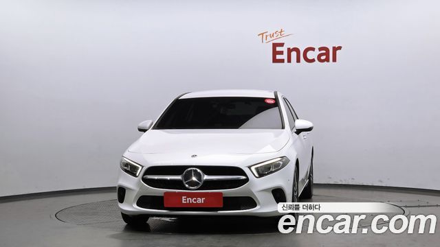 Mercedes-Benz A-Class (W177) A220 Sedan 2021 — фото 3