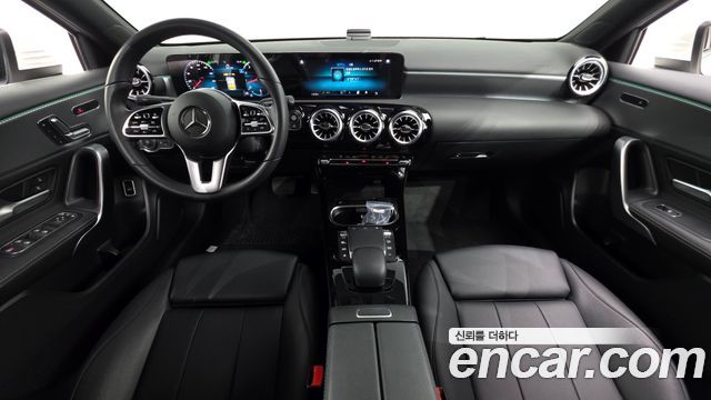 Mercedes-Benz A-Class (W177) A220 Sedan 2021 — фото 7