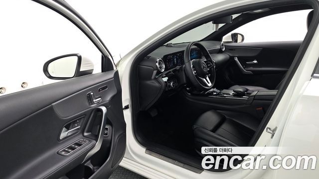 Mercedes-Benz A-Class (W177) A220 Sedan 2021 — фото 10