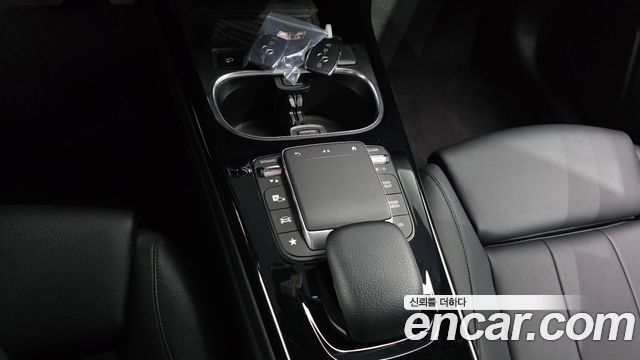 Mercedes-Benz A-Class (W177) A220 Sedan 2021 — фото 21