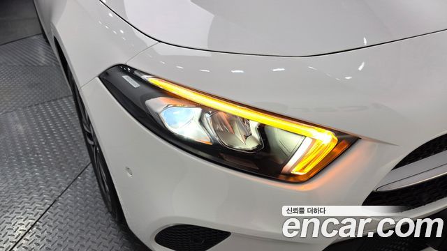 Mercedes-Benz A-Class (W177) A220 Sedan 2021 — фото 28
