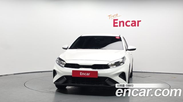 Kia K3 (II) 1.6 Prestige 2023 — фото 3