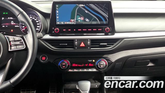 Kia K3 (II) 1.6 Prestige 2023 — фото 13