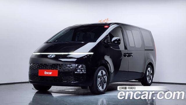 Hyundai Staria Tourer 9-Seater Modern 2025 — фото 1