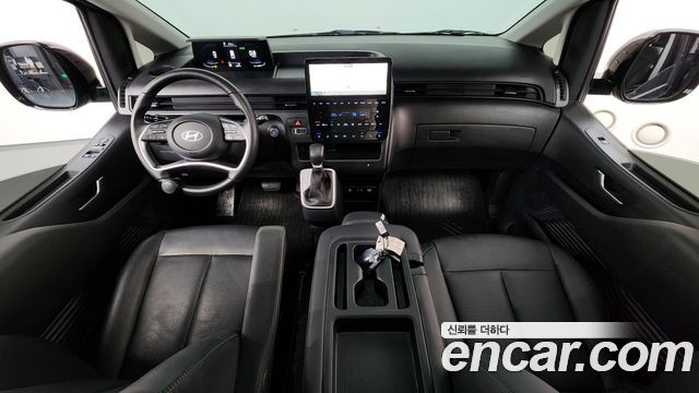Hyundai Staria Tourer 9-Seater Modern 2025 — фото 7