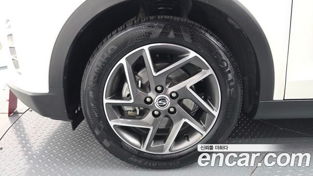 KG Mobility (SsangYong) Very New Tivoli Gasoline 1.5 2WD V3 2022 — фото 5
