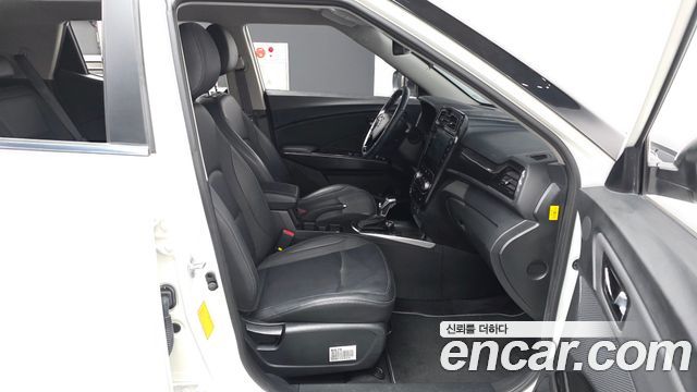 KG Mobility (SsangYong) Very New Tivoli Gasoline 1.5 2WD V3 2022 — фото 11