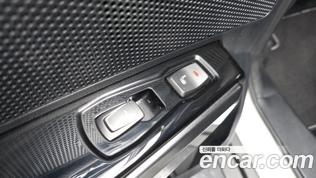 KG Mobility (SsangYong) Very New Tivoli Gasoline 1.5 2WD V3 2022 — фото 19