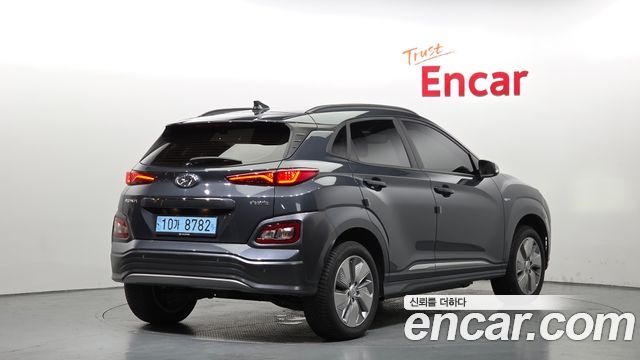 Hyundai Kona Electric Premium 2021 — фото 2