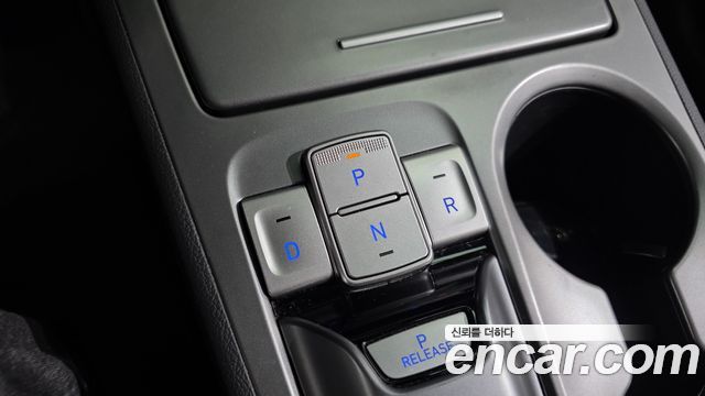 Hyundai Kona Electric Premium 2021 — фото 9
