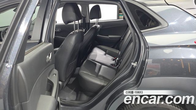 Hyundai Kona Electric Premium 2021 — фото 11