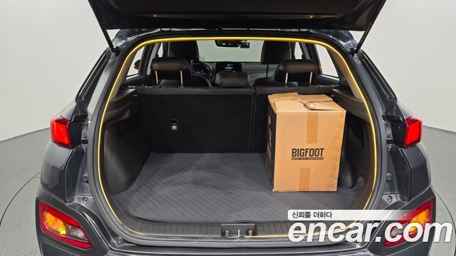 Hyundai Kona Electric Premium 2021 — фото 16