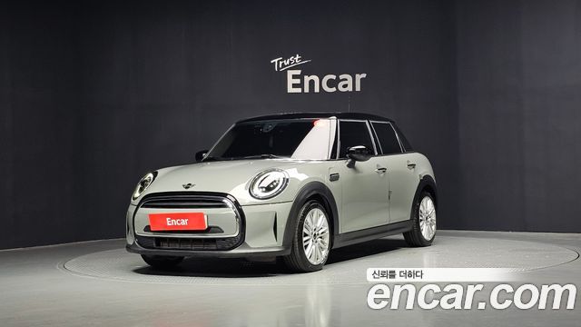 MINI Cooper 5-Door Classic Plus 3rd