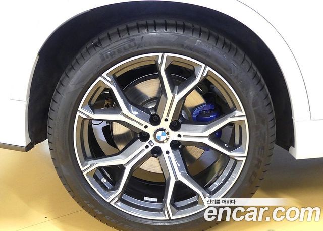 BMW X5 (G05) xDrive 40i M Sport 2025 — фото 5