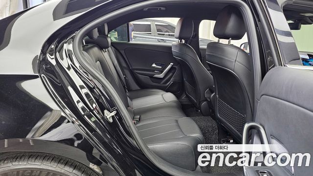 Mercedes-Benz A-Class (W177) A220 Sedan 2021 — фото 12
