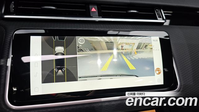 Land Rover Range Rover Velar 3.0 P400 R-Dynamic SE 2023 — фото 14