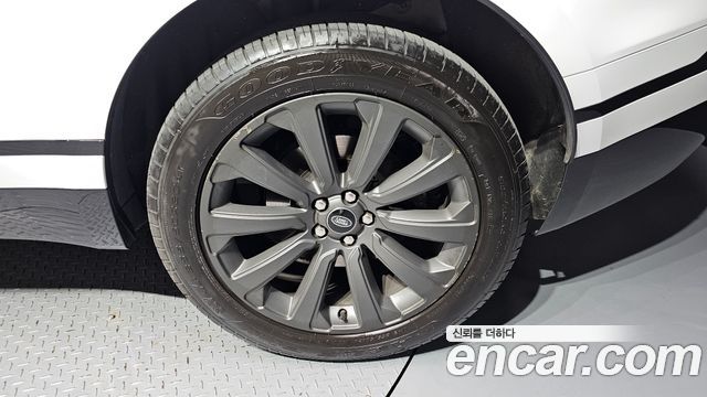 Land Rover Range Rover Velar 3.0 P400 R-Dynamic SE 2023 — фото 21