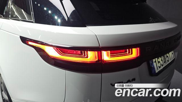 Land Rover Range Rover Velar 3.0 P400 R-Dynamic SE 2023 — фото 23