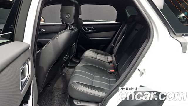 Land Rover Range Rover Velar 3.0 P400 R-Dynamic SE 2023 — фото 26