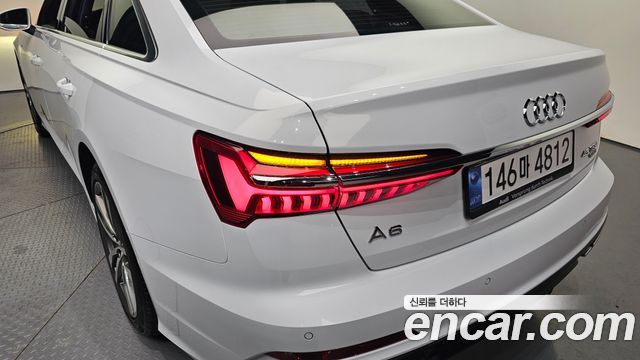 Audi A6 (C8) 45 TFSI Quattro Premium 2022 — фото 23