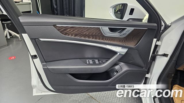 Audi A6 (C8) 45 TFSI Quattro Premium 2022 — фото 24