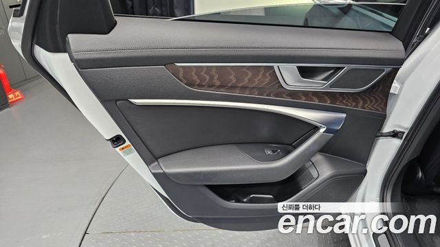 Audi A6 (C8) 45 TFSI Quattro Premium 2022 — фото 25
