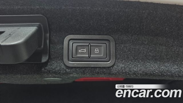 Audi A6 (C8) 45 TFSI Quattro Premium 2022 — фото 32