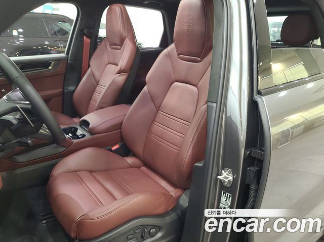 Porsche Cayenne (PO536) 4.0 GTS 2025 — фото 10