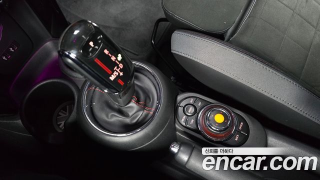 MINI Cooper S JCW 3rd Generation 2020 — фото 9