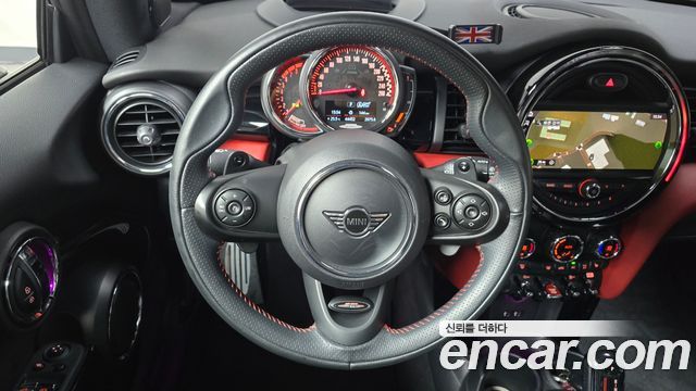 MINI Cooper S JCW 3rd Generation 2020 — фото 12