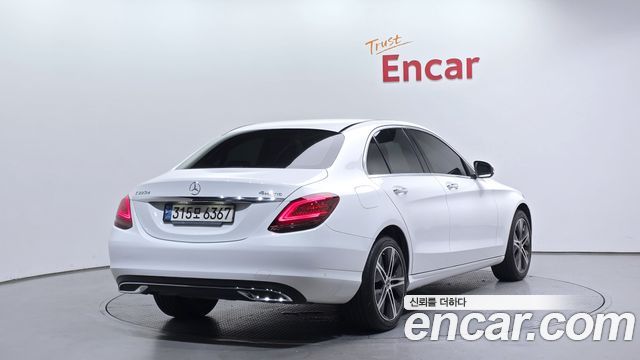 Mercedes-Benz C-Class (W205) C220 d 4MATIC 2020 — фото 2