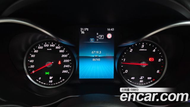 Mercedes-Benz C-Class (W205) C220 d 4MATIC 2020 — фото 8