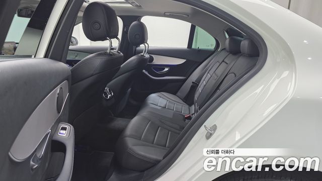 Mercedes-Benz C-Class (W205) C220 d 4MATIC 2020 — фото 11