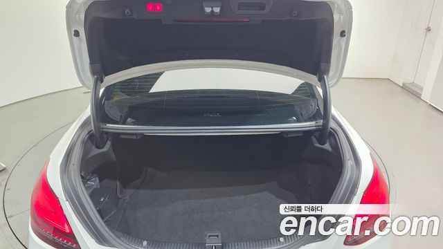 Mercedes-Benz C-Class (W205) C220 d 4MATIC 2020 — фото 30