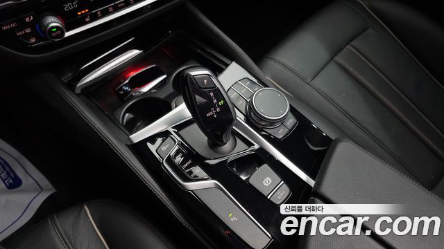 BMW 5 Series (G30) 520i Luxury 2019 — фото 9
