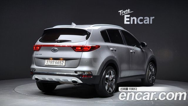 Kia Sportage The Bold Diesel 1.6 2WD Prestige 2022 — фото 2