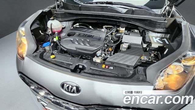 Kia Sportage The Bold Diesel 1.6 2WD Prestige 2022 — фото 6