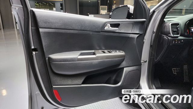 Kia Sportage The Bold Diesel 1.6 2WD Prestige 2022 — фото 24